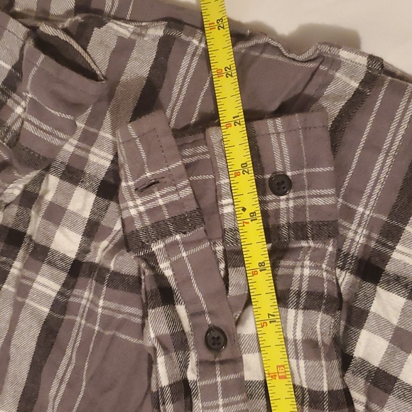Gibson male grey and black flannel for men size medium. - Picture 10 of 11